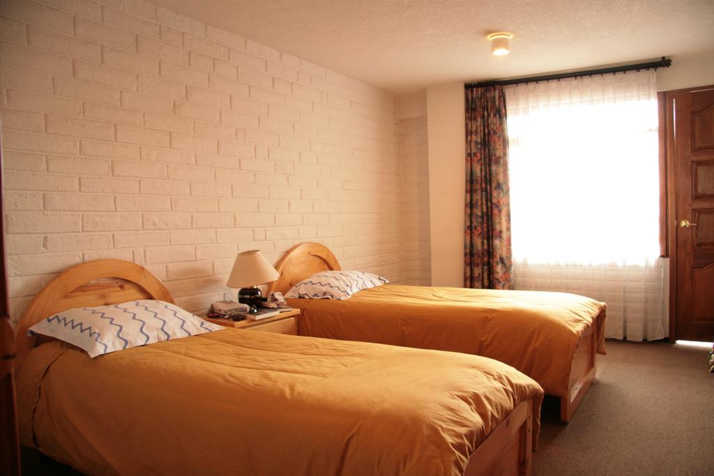 Apartamentos Los Quipus Кито Экстерьер фото