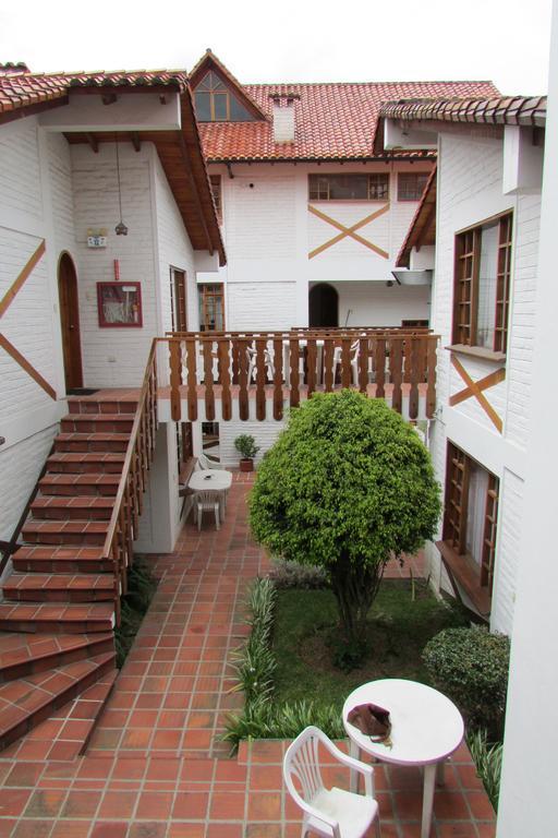 Apartamentos Los Quipus Кито Экстерьер фото